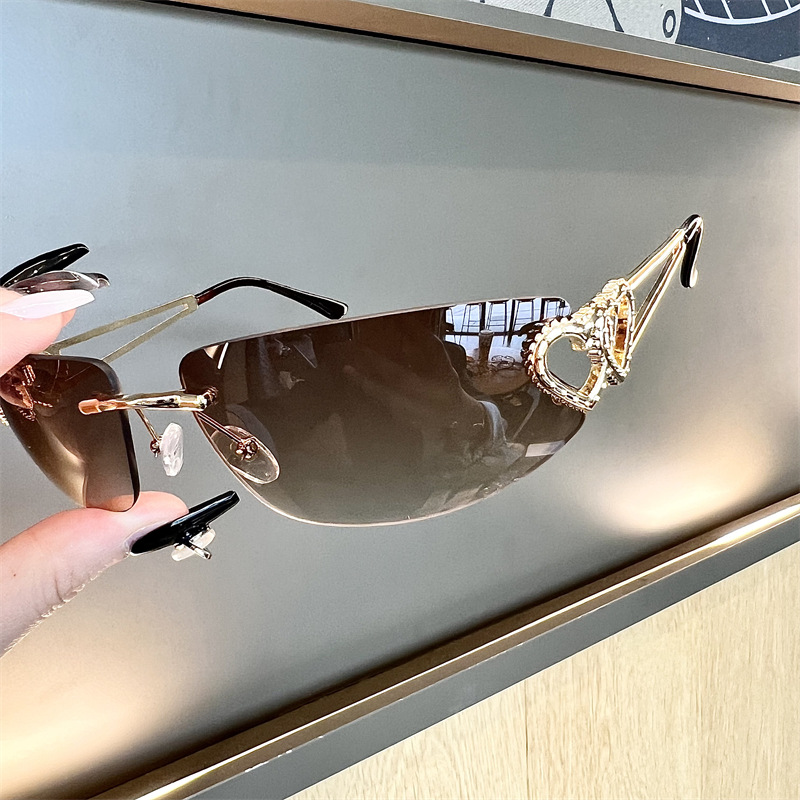Vintage Fashion Glasses - Nuovi Occhiali da Sole Ovali Senza