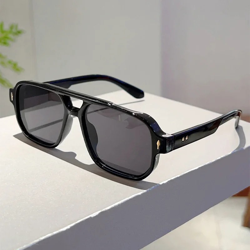 Nuovi Occhiali da Sole Quadrat - Vintage Fashion Glasses recensione e prezzo