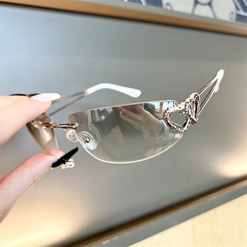 Nuovi Occhiali da Sole Ovali S - Vintage Fashion Glasses recensione e prezzo