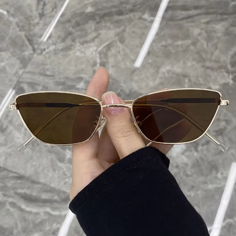 Occhiali da Sole Cat Eye alla  - Vintage Fashion Glasses recensione e prezzo