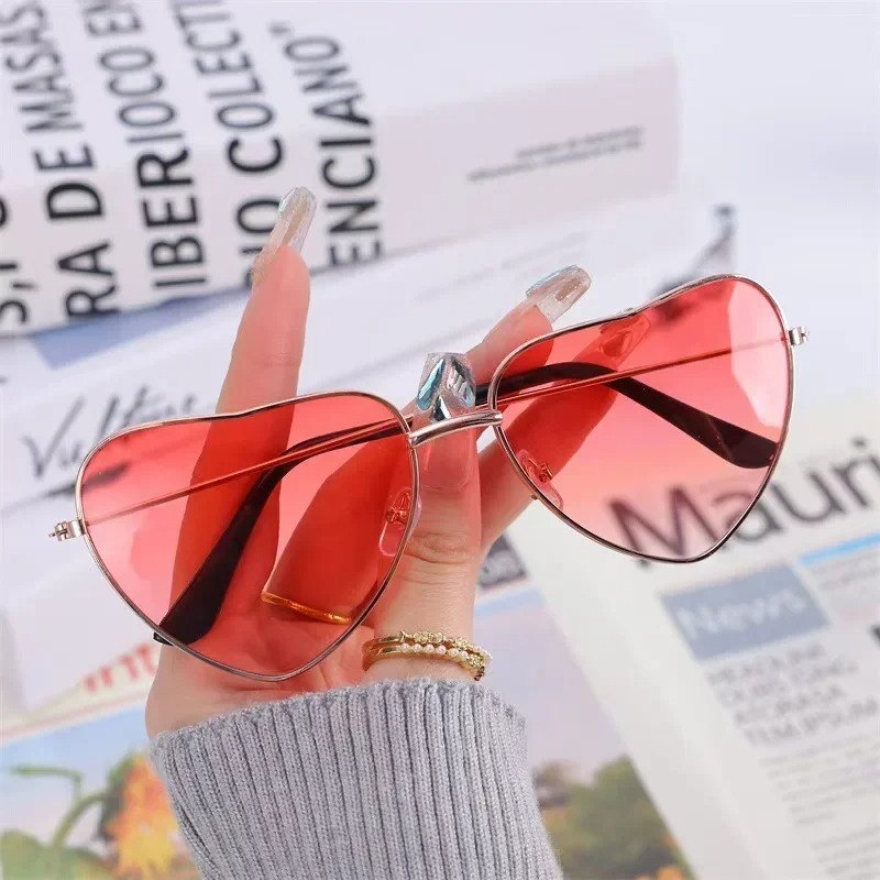 Occhiali da Sole a Forma di Cu - Vintage Fashion Glasses recensione e prezzo